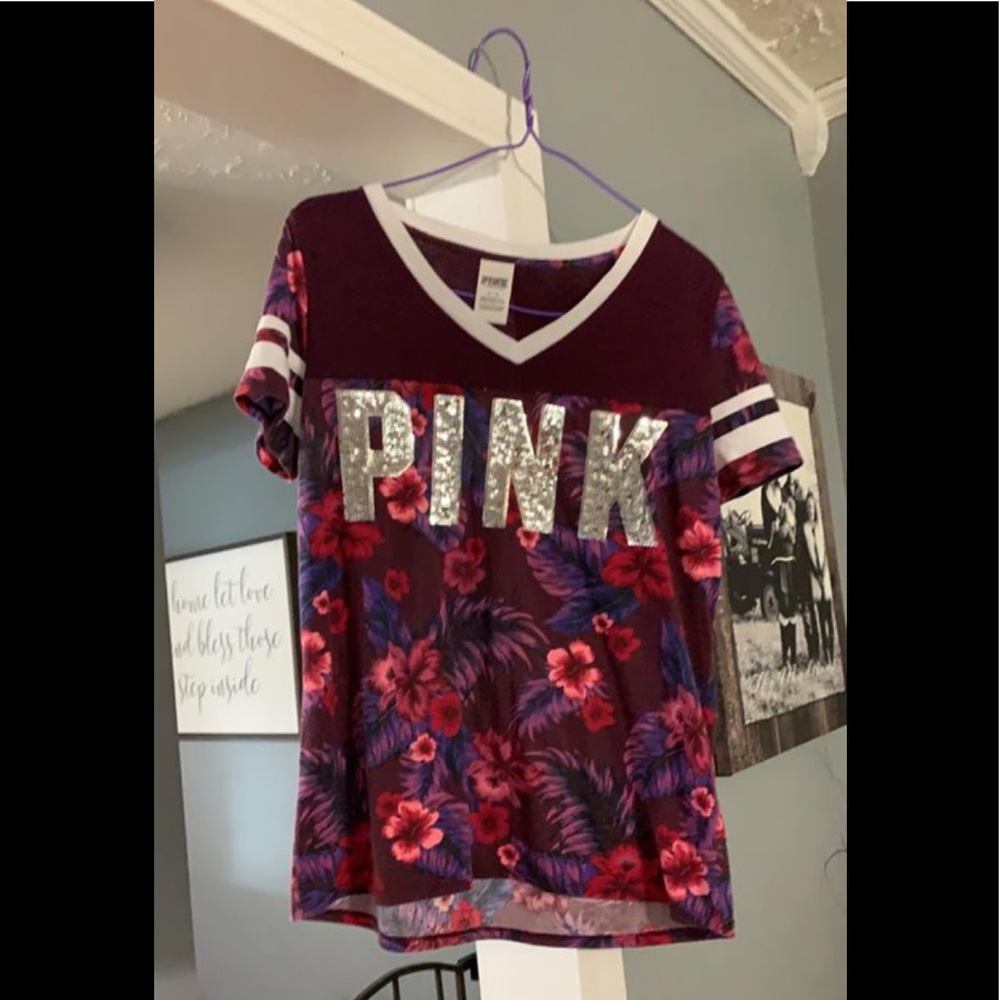 VS Pink T-shirt